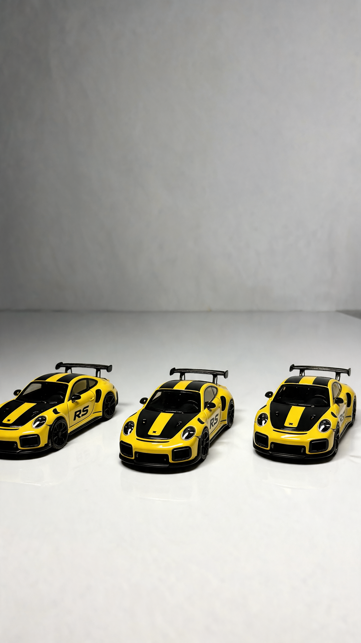 Porsche 911 GT2 RS 1.64 scale diecast