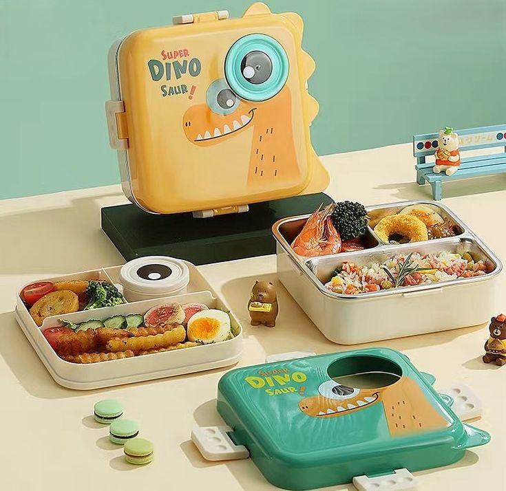 Shark Doo Doo Super Dinosaur Green Kids Lunch Box – Stainless Steel Insulated Tiffin for School with Spoon, BPA-Free | Leak-Resistant Bento Box with Tray & Container
